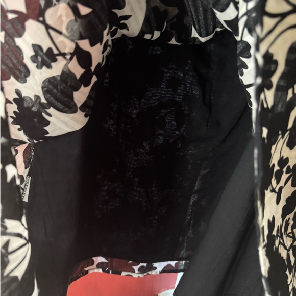 Floral Black and White Women's Skirt - Picture 5 of 7